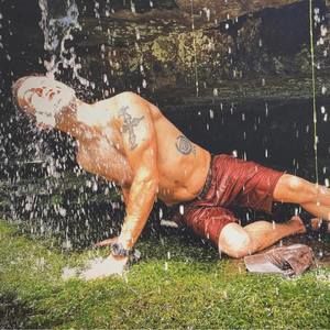 Meet your Posher, Corey